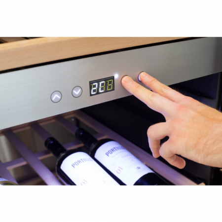 Винный шкаф Caso WineChef Pro 40 в магазине «На диване» в Хабаровске  — Выгодная цена